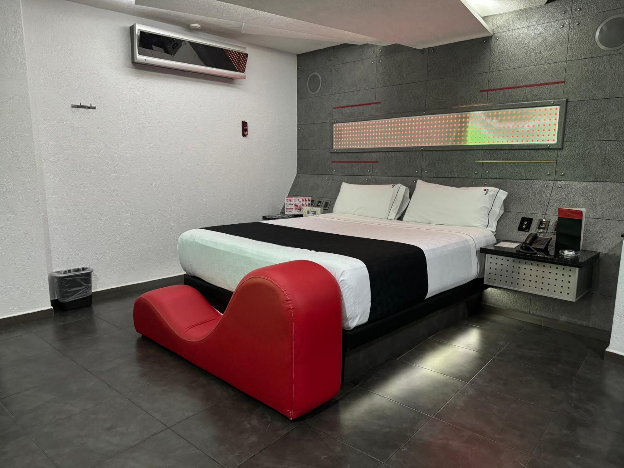 Kuboz Motor Hotel Zapopan Luaran gambar